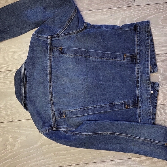 FREE PEOPLE Classic Girl-Next-Door Denim Jean Jacket Sz XS - Picture 9 of 9